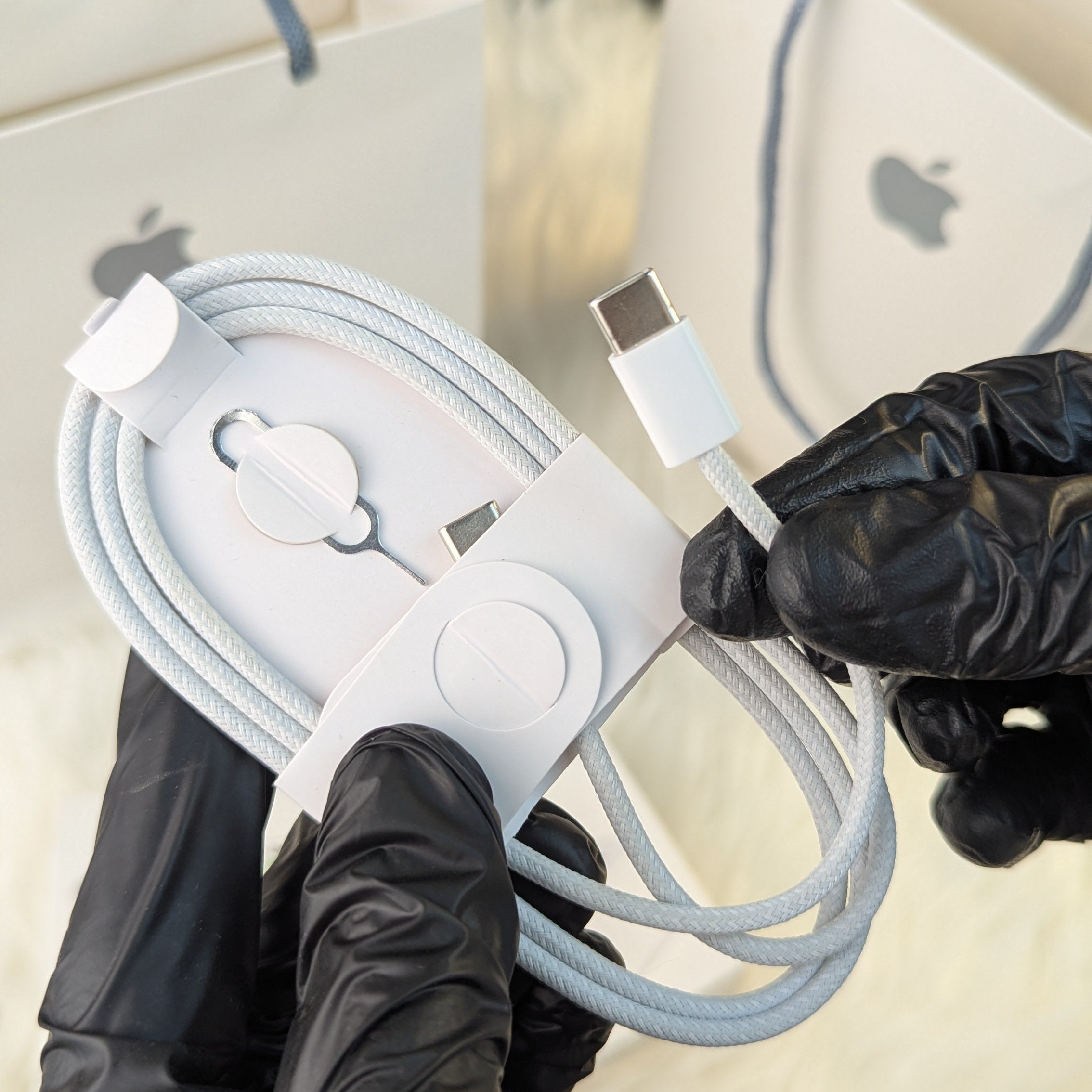Apple 20W USB-C Power Adapter NFC Compatible