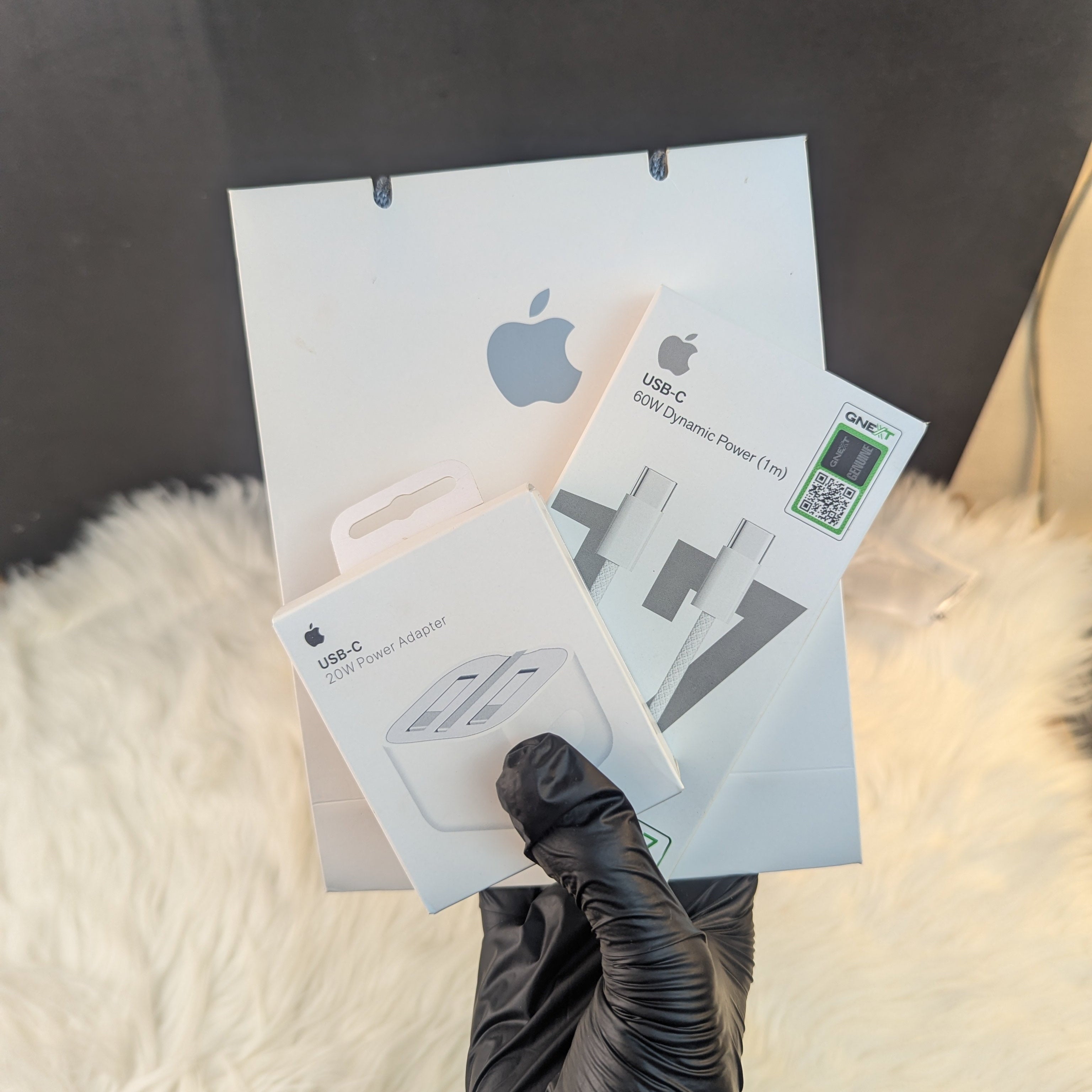 Apple 20W USB-C Power Adapter NFC Compatible