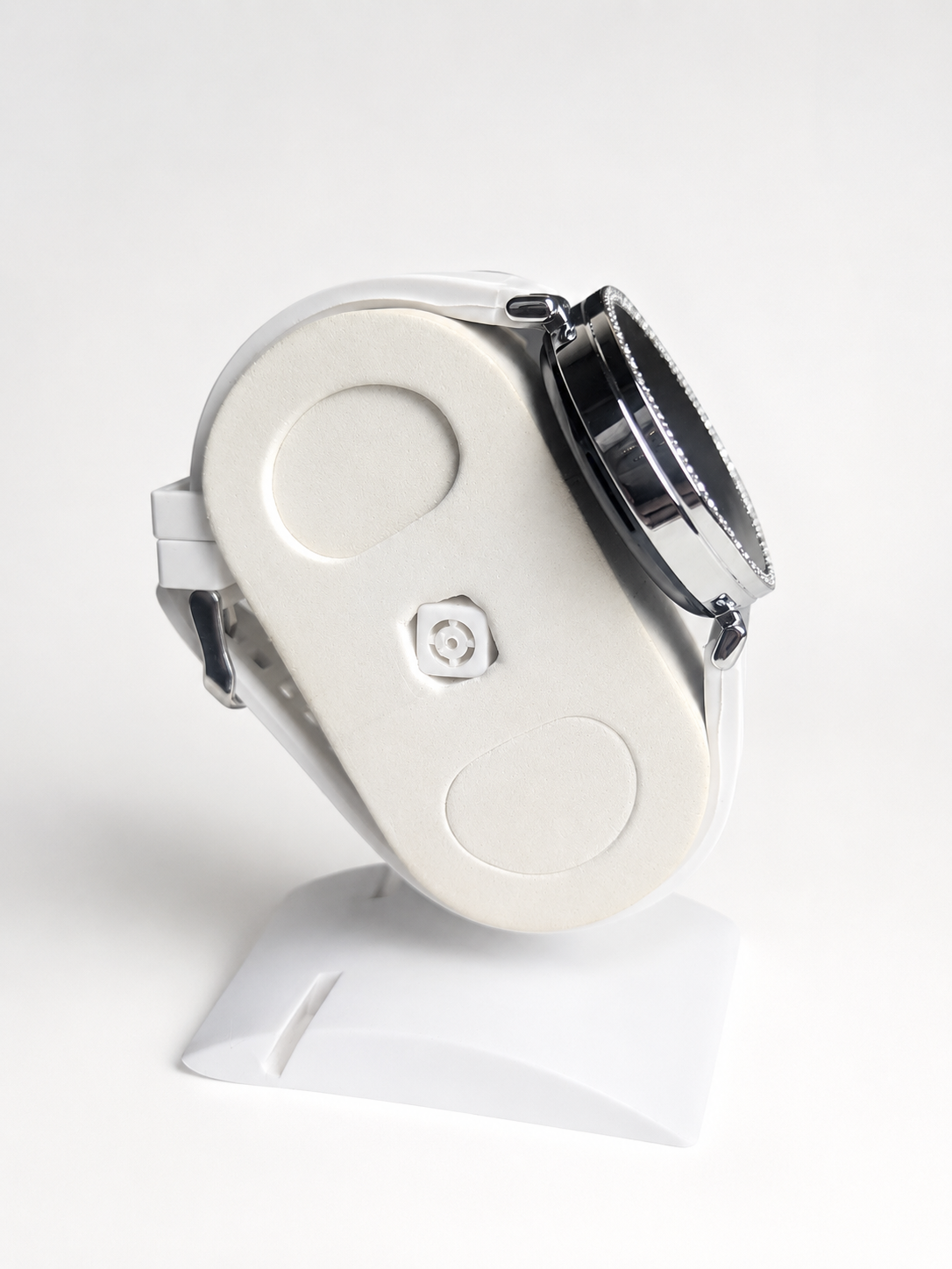 GT3 AMOLED Smart Watch